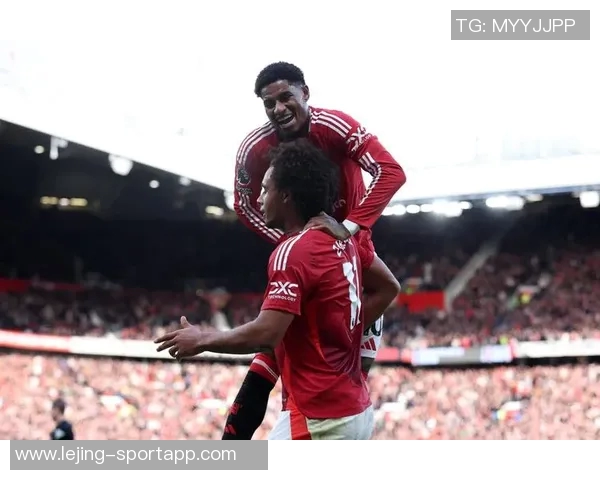 蒂尔诺巴里对曼联的14次成功争顶创下本赛季英超单场新纪录