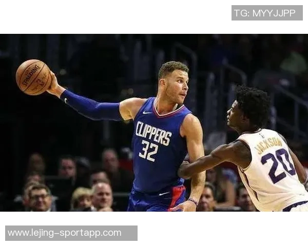 格里芬盛赞保罗在快船队史地位称其为NBA历史前五控卫之一