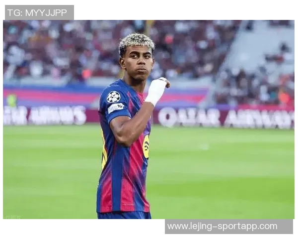 皇马球迷回应亚马尔嘲讽：明天让他们见识我们的实力